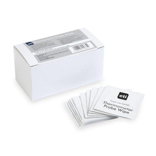 Une boîte de Thermomètre.fr Carton de 100 lingettes pour sondes en sachet unique à côté de plusieurs lingettes individuelles sur fond blanc.